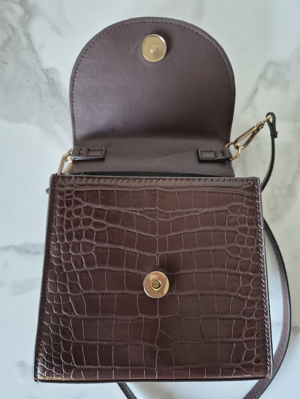 MANGO Mini Croc-Embossed Crossbody Purse – Chocolate Brown - Picture 4 of 12